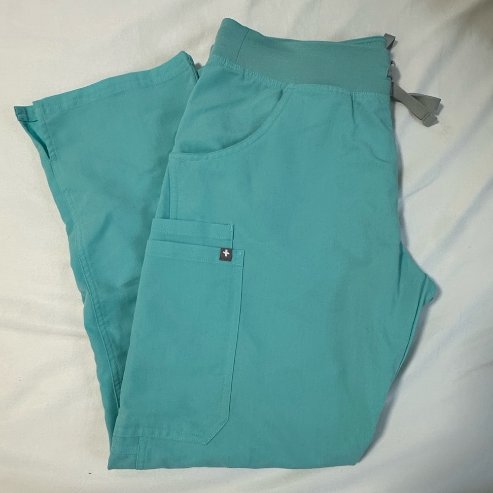Figs Aqua Blue Scrub Pants Medium Petite